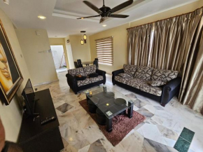 Newly refurbished Cozy PD Bayview Apartment with Ocean View